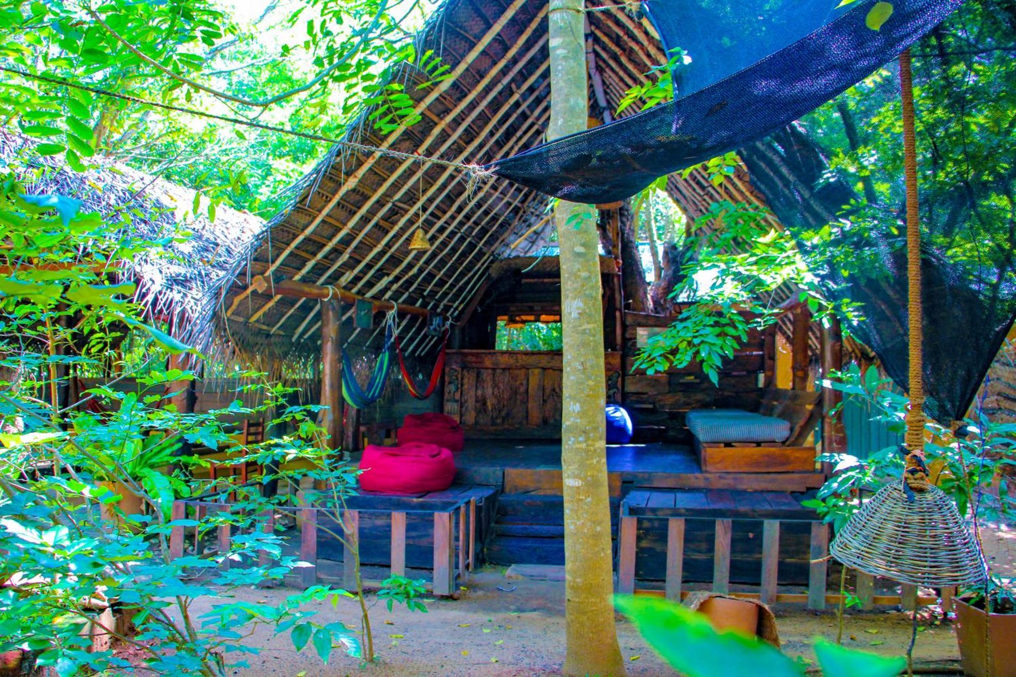 Jungle Host Hostel And Tree House Sigiriya Exterior photo